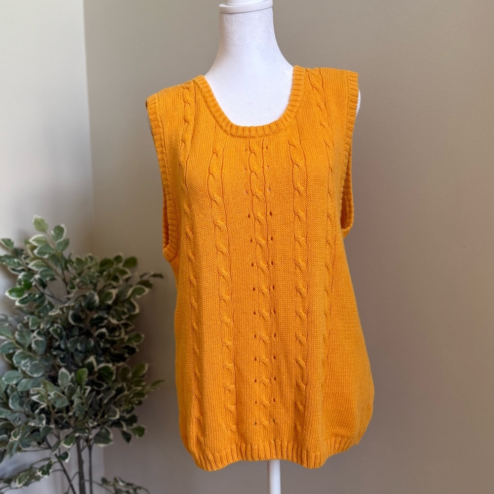 Vintage Cable Knit Sweater Vest